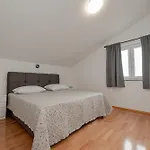 Olive Bridge Villa