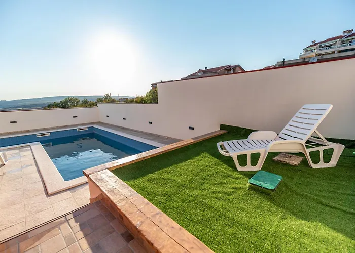 Вилла Olive Bridge Масленица