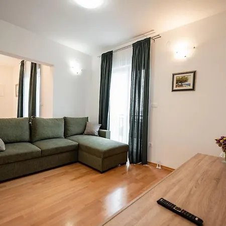 Olive Bridge Villa Maslenica