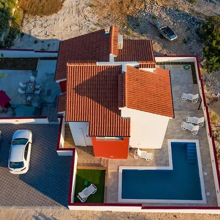 Villa Olive Bridge Maslenica