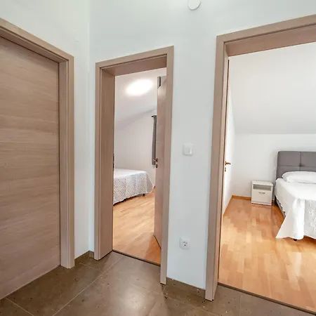 Olive Bridge فيلة *