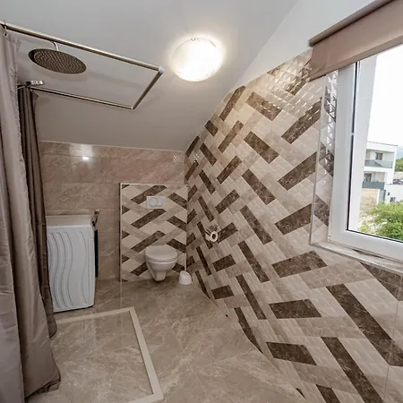 Olive Bridge فيلة *