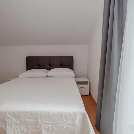 Villa Olive Bridge Maslenica