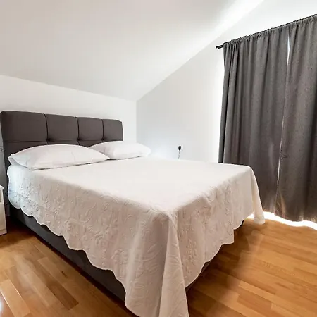 Olive Bridge ماسلينتسا