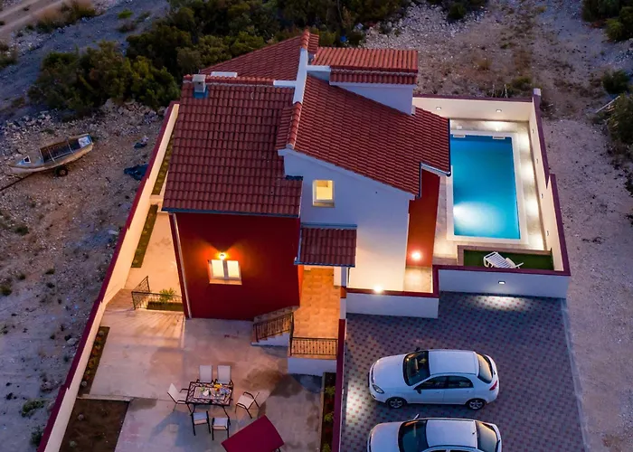 Olive Bridge Maslenica