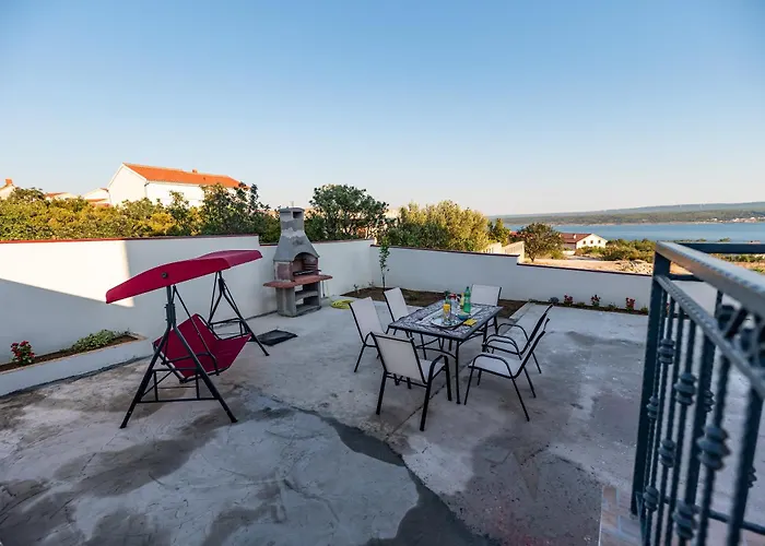 Olive Bridge Willa *