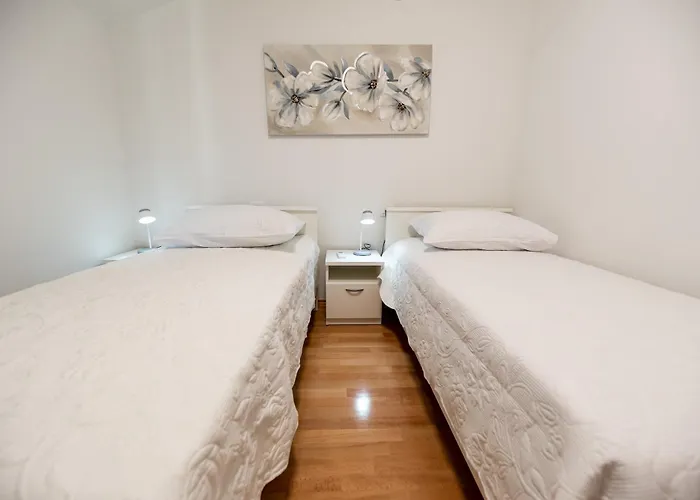 Olive Bridge * Maslenica